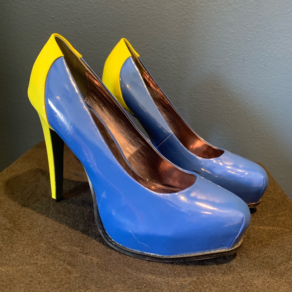 Vera Wang Colorblock Platform High Heels